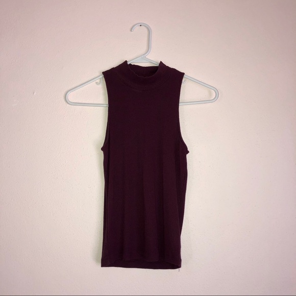 Maroon Sleeveless Turtle Neck SMALL - Picture 3 of 5